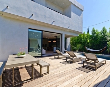 307 S Sycamore Avenue - Photo Thumbnail 25