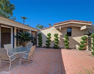 75577 Desert Horizons Drive - Photo Thumbnail 12