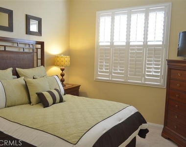 43424 Bordeaux Drive - Photo Thumbnail 15