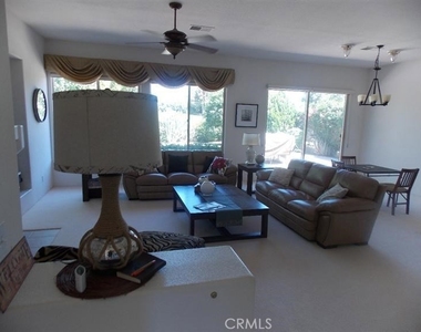 75 Kavenish Drive - Photo Thumbnail 8