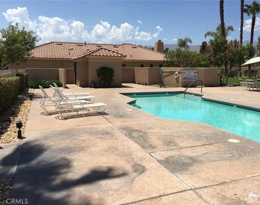 75 Kavenish Drive - Photo Thumbnail 31