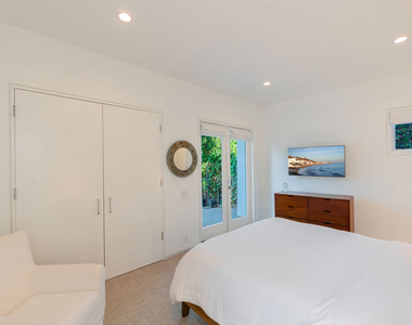 23754 Malibu Road - Photo Thumbnail 24