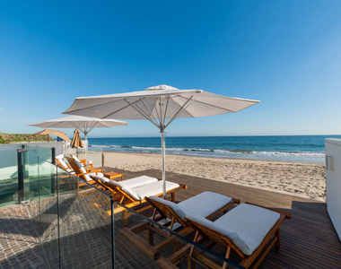 23754 Malibu Road - Photo Thumbnail 2