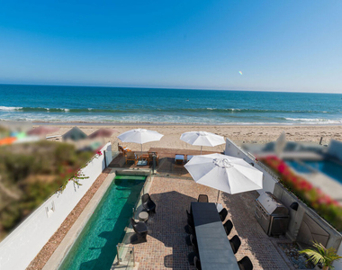 23754 Malibu Road - Photo Thumbnail 17