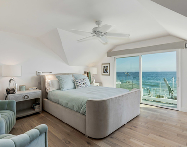23626 Malibu Colony Road - Photo Thumbnail 12