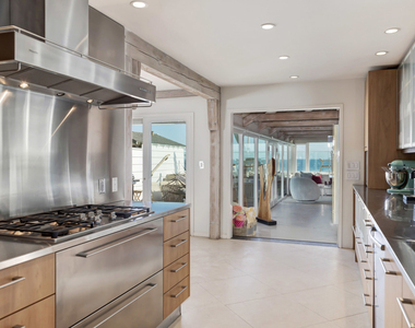 23626 Malibu Colony Road - Photo Thumbnail 7