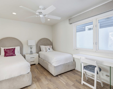 23626 Malibu Colony Road - Photo Thumbnail 21