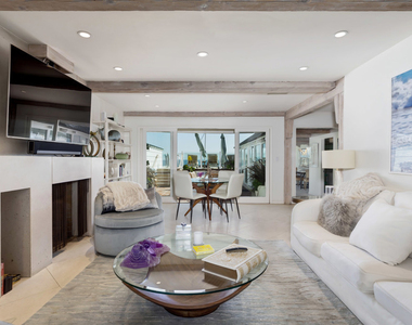 23626 Malibu Colony Road - Photo Thumbnail 11