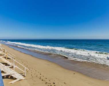 23626 Malibu Colony Road - Photo Thumbnail 1