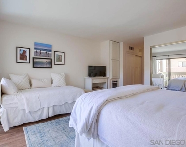 429 S Sierra Ave - Photo Thumbnail 21