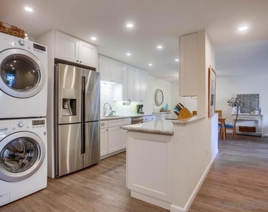 429 S Sierra Ave - Photo Thumbnail 6