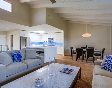 429 S Sierra Ave - Photo Thumbnail 5