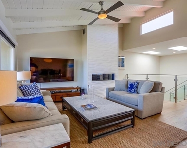 429 S Sierra Ave - Photo Thumbnail 4