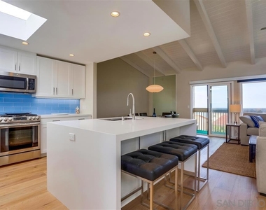429 S Sierra Ave - Photo Thumbnail 7