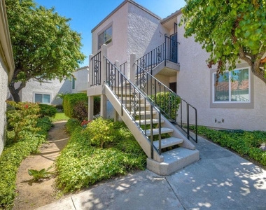 6677 Paseo Del Norte - Photo Thumbnail 18