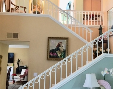 1418 Portofino Drive - Photo Thumbnail 11