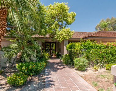 12 Whittier Court - Photo Thumbnail 8