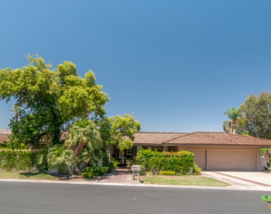 12 Whittier Court - Photo Thumbnail 7