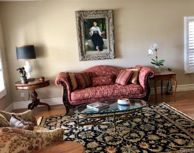 459 Lexington Cr. - Photo Thumbnail 8