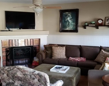 459 Lexington Cr. - Photo Thumbnail 6