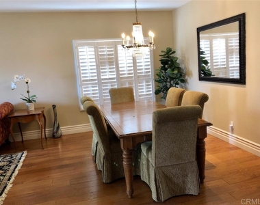459 Lexington Cr. - Photo Thumbnail 9