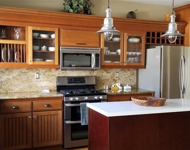 459 Lexington Cr. - Photo Thumbnail 4