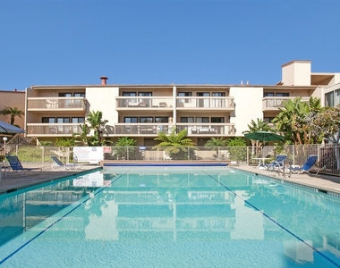 453 S Sierra Ave - Photo Thumbnail 20
