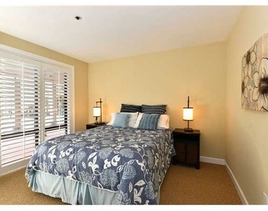 8263 Camino Del Oro - Photo Thumbnail 13