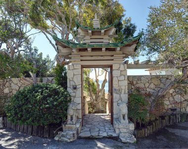 18842 Topanga Beach Road Road - Photo Thumbnail 2