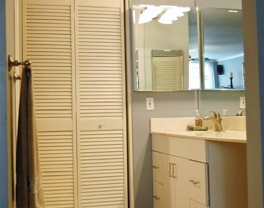 909 Coast Boulevard - Photo Thumbnail 11