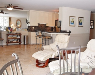 909 Coast Boulevard - Photo Thumbnail 6