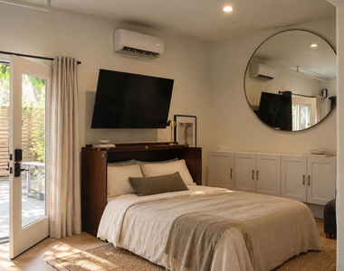 641 N Vista Street - Photo Thumbnail 25