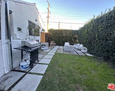 641 N Vista Street - Photo Thumbnail 24