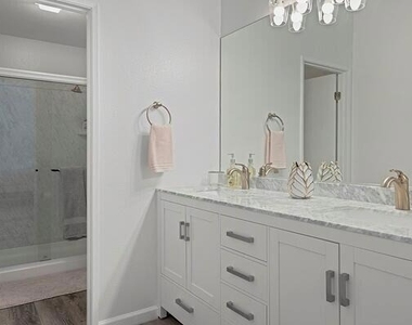 79773 Olympia Fields - Photo Thumbnail 23
