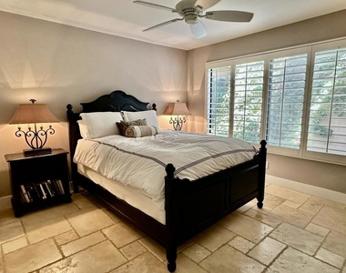 186 Madrid Avenue - Photo Thumbnail 11