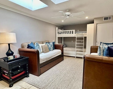 186 Madrid Avenue - Photo Thumbnail 13