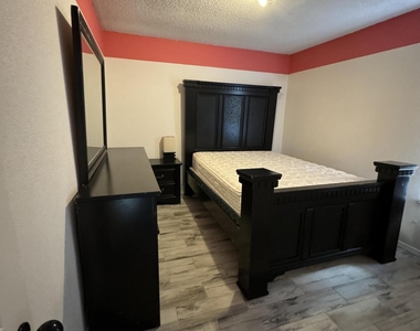 12353 Tierra Alaska Avenue - Photo Thumbnail 6