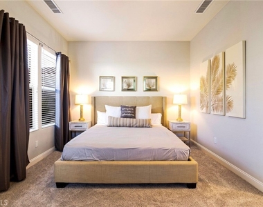 55615 Turnberry Way - Photo Thumbnail 23