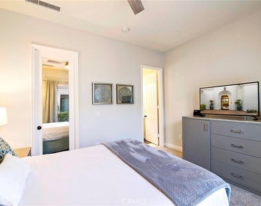 55615 Turnberry Way - Photo Thumbnail 21