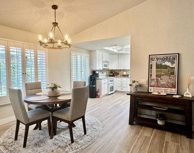 246 Santa Barbara Circle - Photo Thumbnail 3