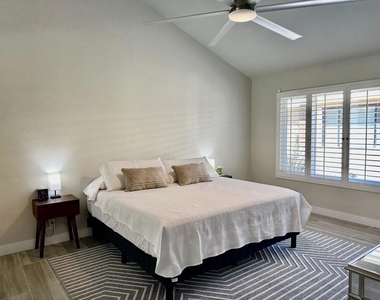 246 Santa Barbara Circle - Photo Thumbnail 9