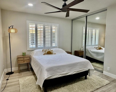 246 Santa Barbara Circle - Photo Thumbnail 12