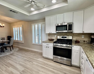 246 Santa Barbara Circle - Photo Thumbnail 5
