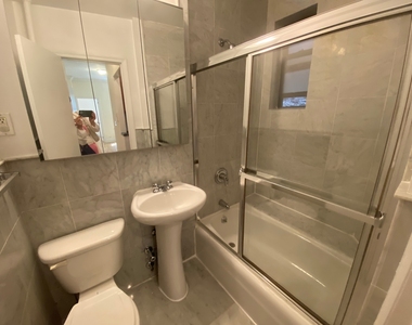East 83rd Street - Photo Thumbnail 8