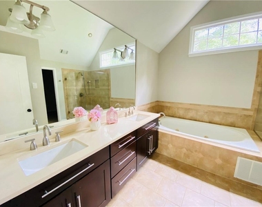 2922 Mitchell Cove Ne - Photo Thumbnail 33