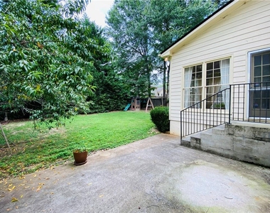 2922 Mitchell Cove Ne - Photo Thumbnail 15