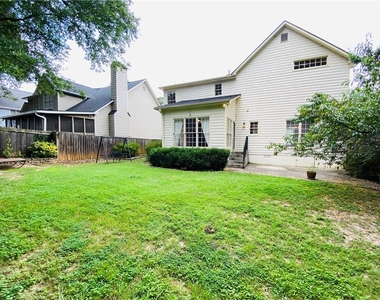 2922 Mitchell Cove Ne - Photo Thumbnail 17