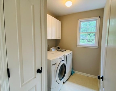2922 Mitchell Cove Ne - Photo Thumbnail 12