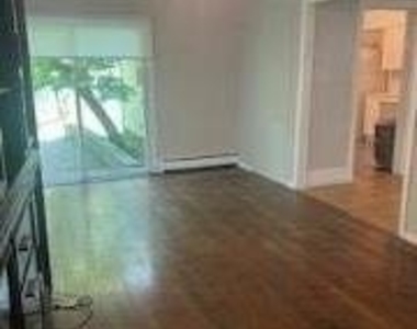 210 Harborview - Photo Thumbnail 2