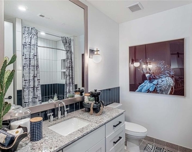 1301 Spring Street Nw - Photo Thumbnail 31